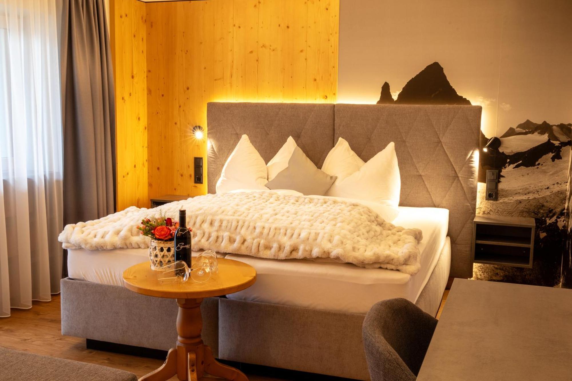 Eggerstueberl Hotel Ischgl Ngoại thất bức ảnh