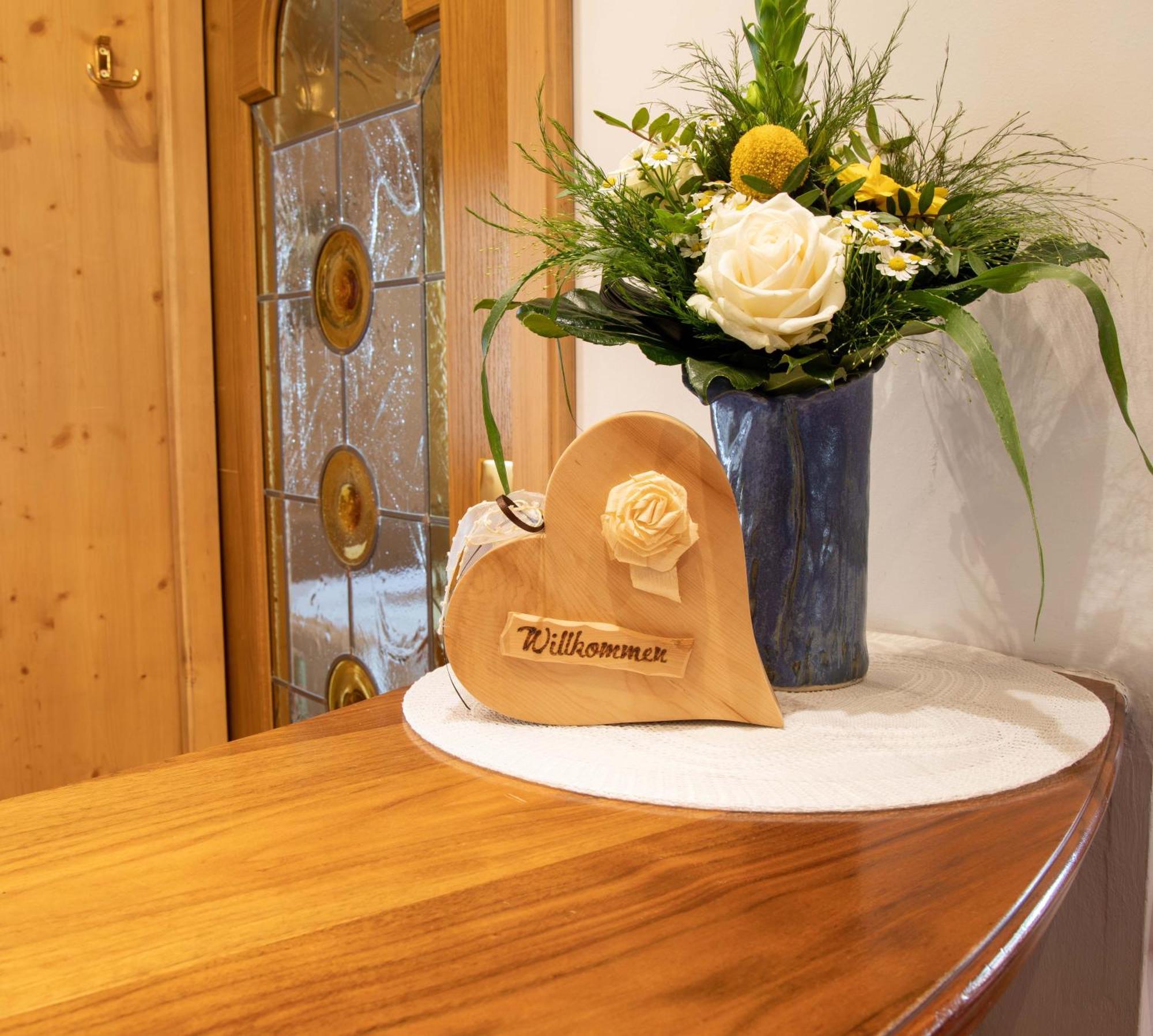 Eggerstueberl Hotel Ischgl Ngoại thất bức ảnh